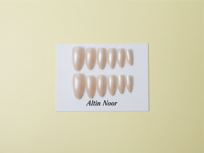 Beige Almond Altin Noor Press On Nails